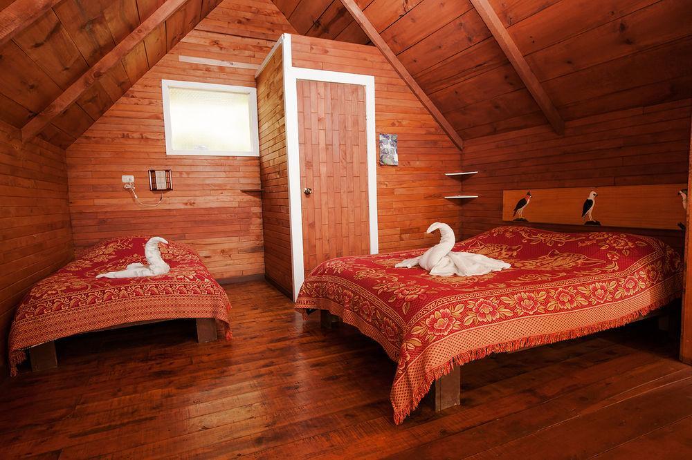 Paraiso Quetzal Lodge Tres de Junio エクステリア 写真