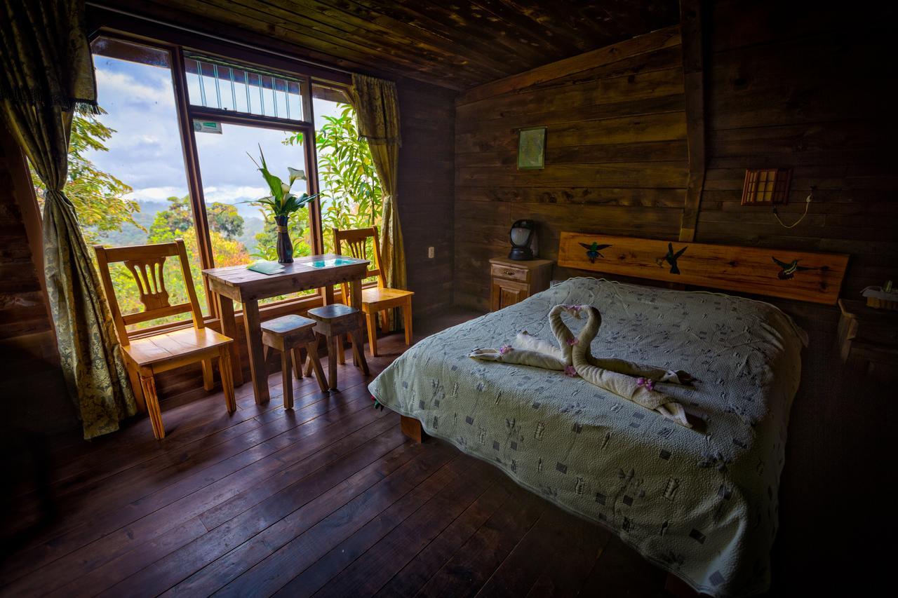 Paraiso Quetzal Lodge Tres de Junio エクステリア 写真