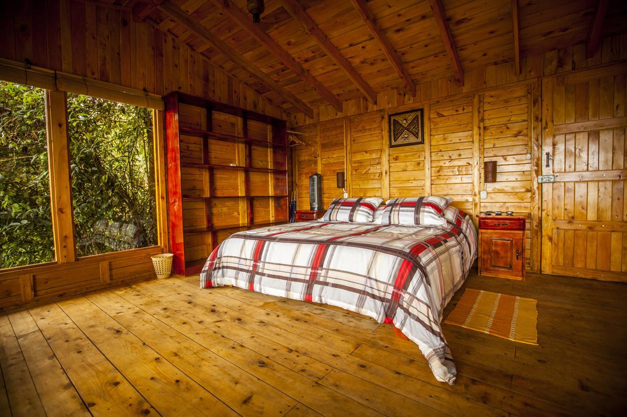 Paraiso Quetzal Lodge Tres de Junio エクステリア 写真