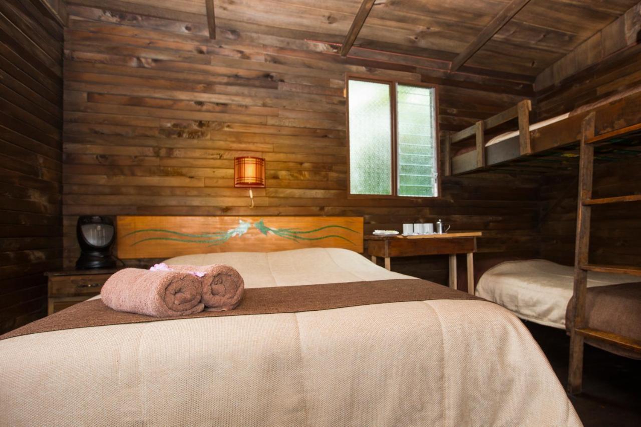 Paraiso Quetzal Lodge Tres de Junio エクステリア 写真
