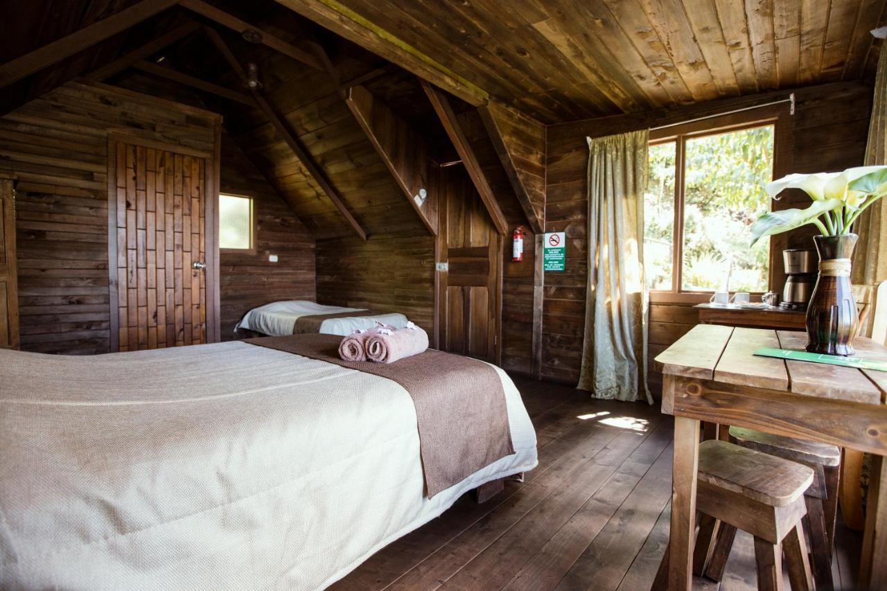 Paraiso Quetzal Lodge Tres de Junio エクステリア 写真